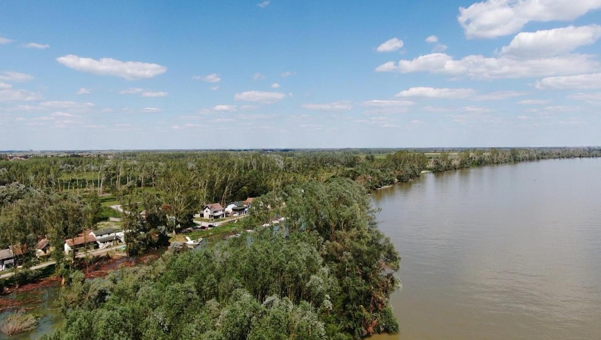 Vikendica Apartments Dunav Ms Celarevo Dış mekan fotoğraf